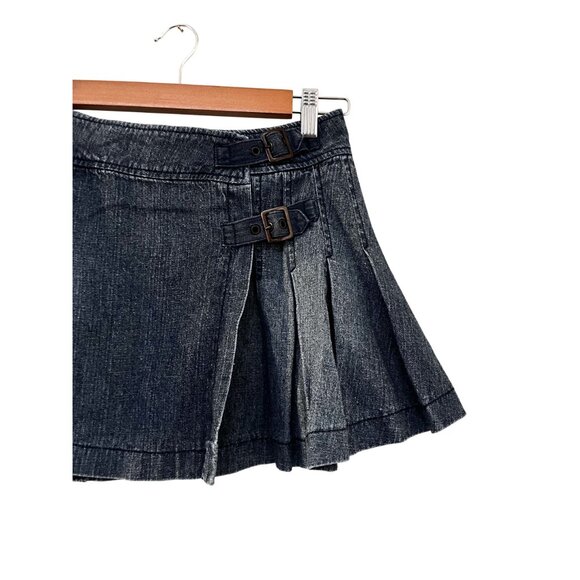 Vintage Y2K L.E.I. Women's Juniors Denim Buckled Pleated Mini Skirt Size 1 - Picture 3 of 7